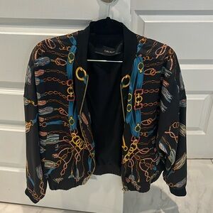 Zara bomber in greatt condition it’s a size xsmall